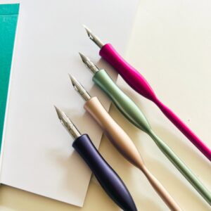 toms-studio-flourish-calligraphy-pen-mulberry